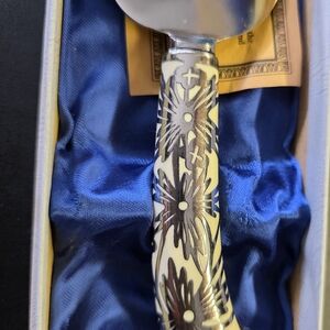 Vintage Chase Sheffield Decorative Stainless Cake Server with Ornate Handle